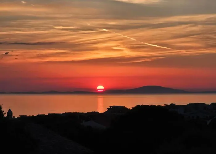 Appartement Charming In With Pool Makarska